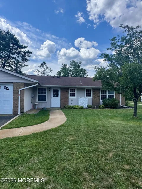 37 Cambridge Circle