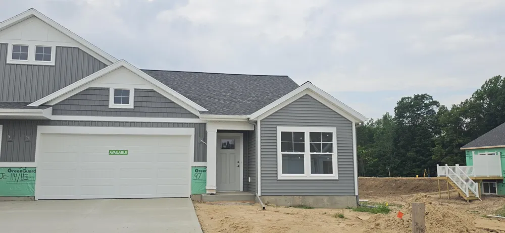 97 SW Fireside Drive SW #13 Walker City, MI 49534