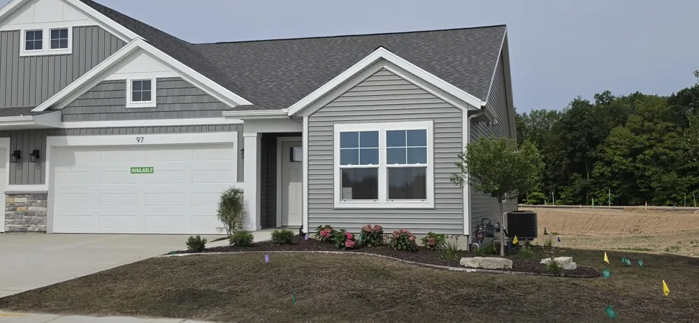 97 SW Fireside Drive SW #13 Walker City, MI 49534