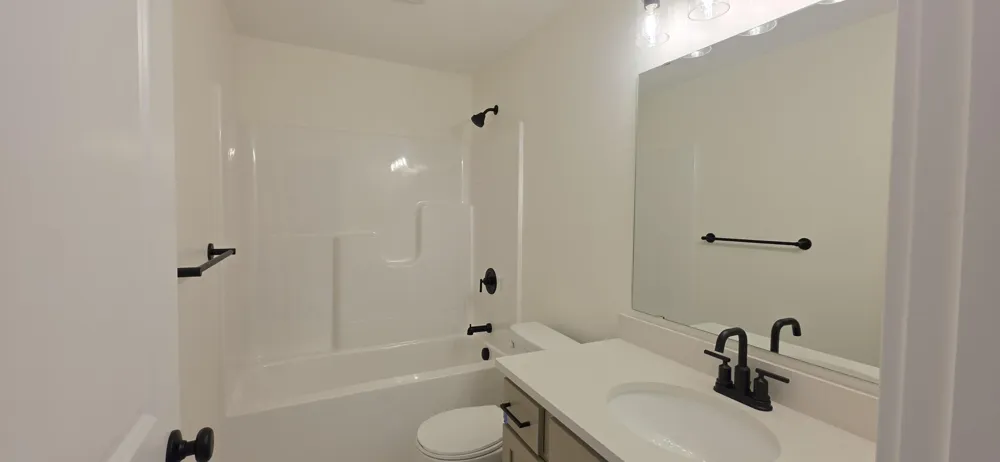 97 SW Fireside Drive SW #13 Walker City, MI 49534