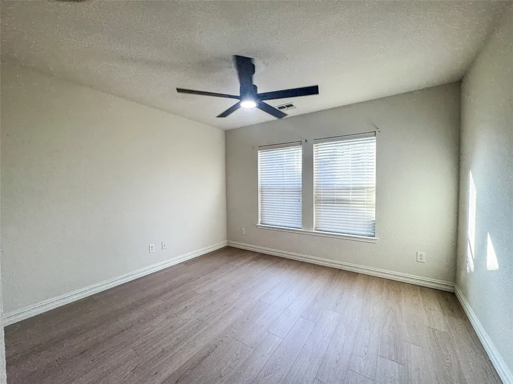 403 Rock Rose Drive Duncanville, TX 75137