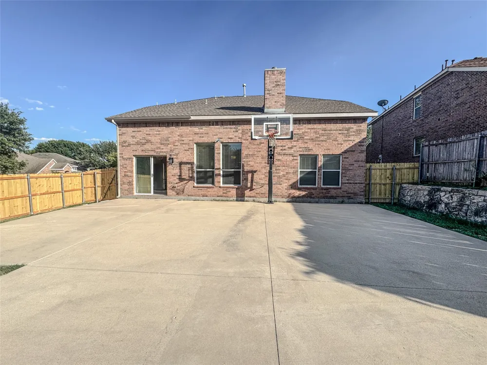 403 Rock Rose Drive Duncanville, TX 75137