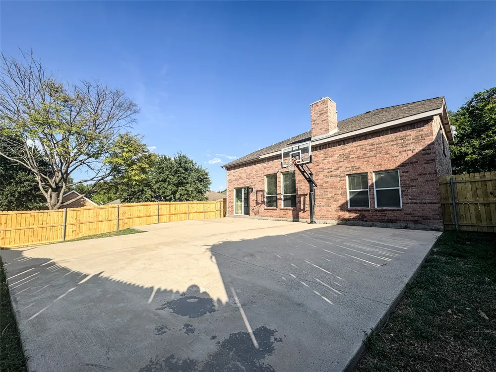 403 Rock Rose Drive Duncanville, TX 75137