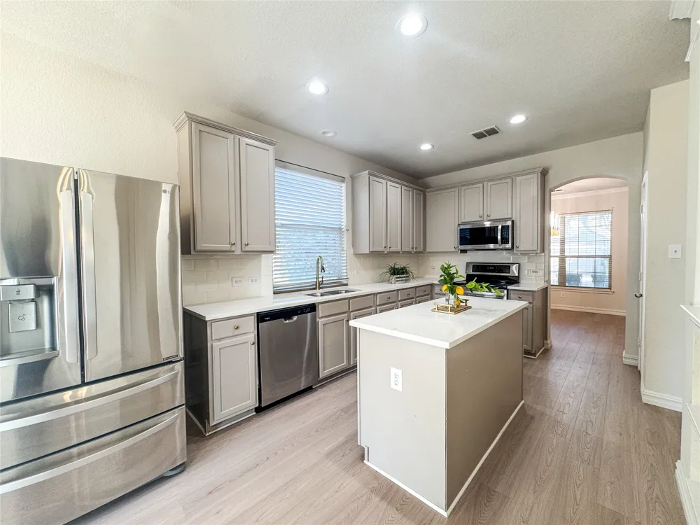 403 Rock Rose Drive Duncanville, TX 75137