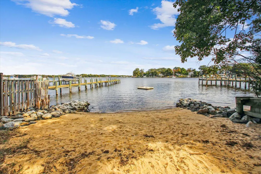 803 GARDENIA ROAD #2 Severna Park, MD 21146