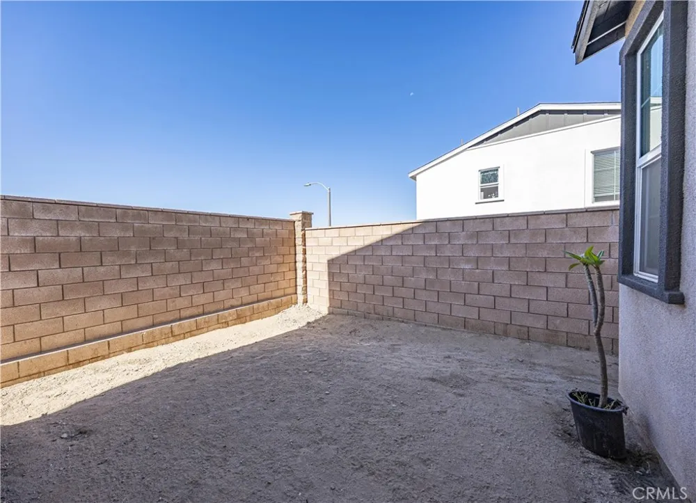 2212 Baldridge Canyon Court Highland, CA 92346