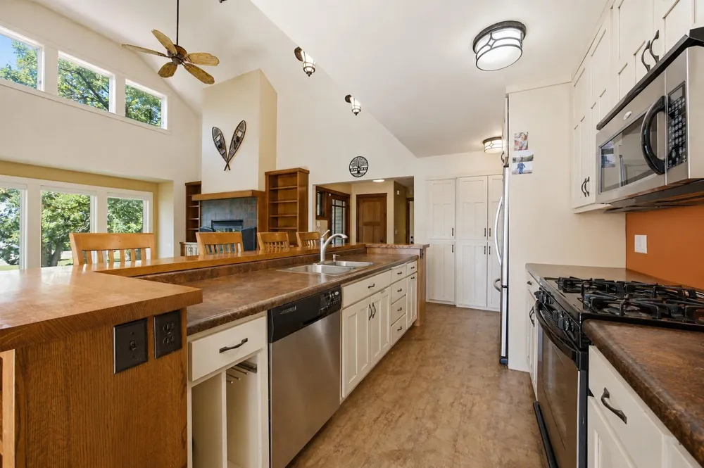 1854 Long Lake Road Detroit Lakes, MN 56501