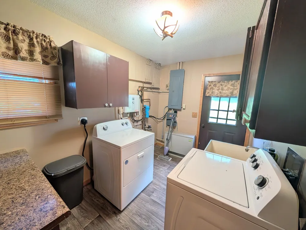 199 85th Avenue Clayton, WI 54004