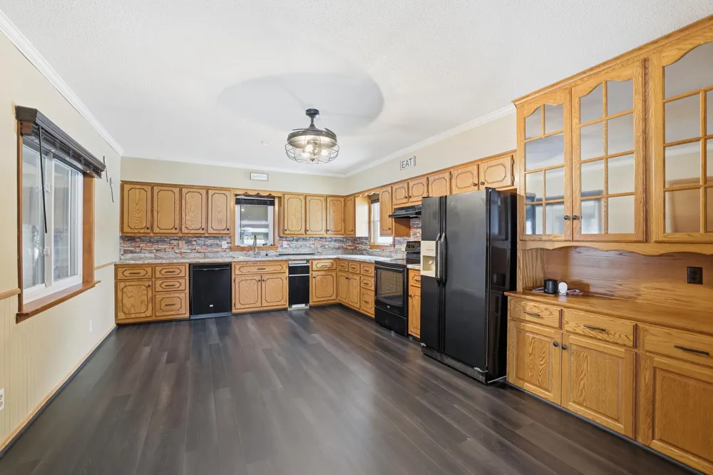 627 S Litchfield Avenue Litchfield, MN 55355