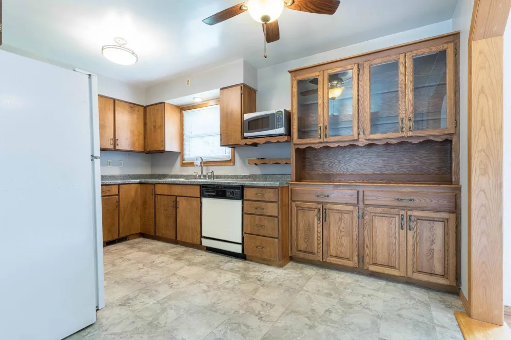 908 1st Avenue Fergus Falls, MN 56537