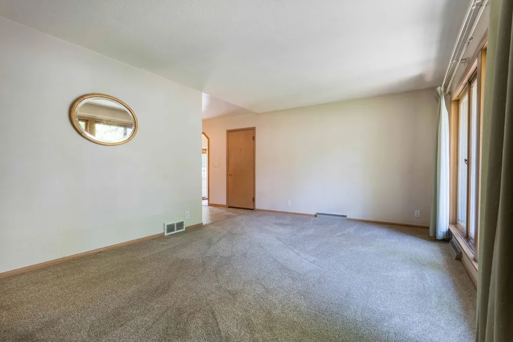 908 1st Avenue Fergus Falls, MN 56537