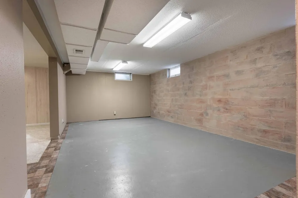 908 1st Avenue Fergus Falls, MN 56537