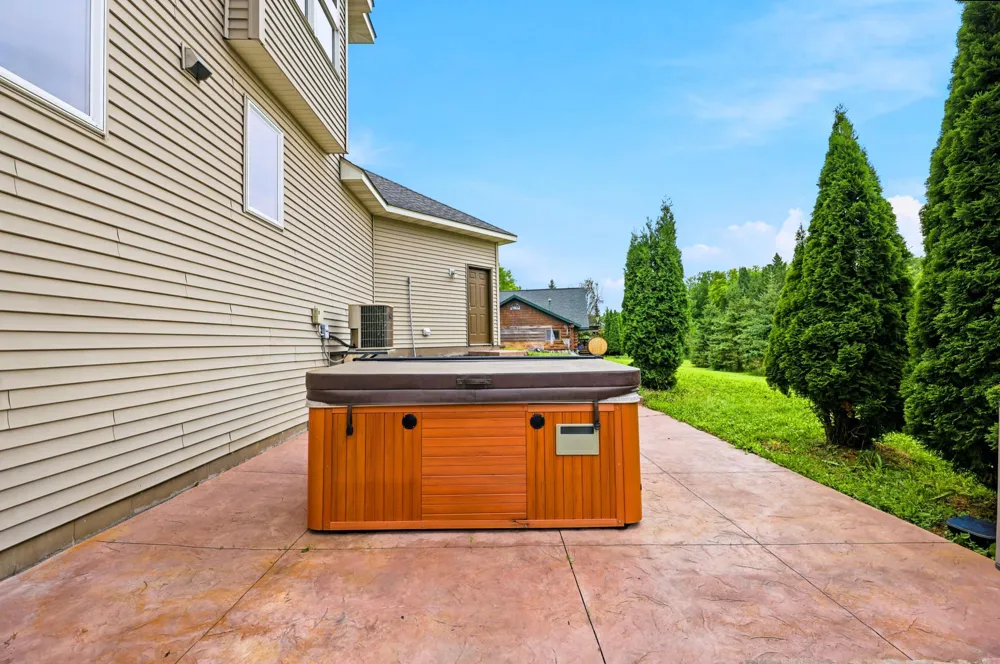 4308 Cass Court Webster, MN 55088