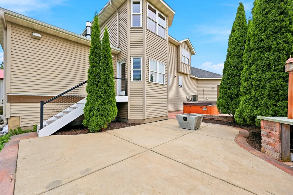 4308 Cass Court Webster, MN 55088