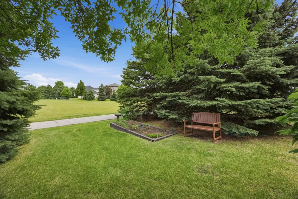 424 44th Avenue S Moorhead, MN 56560