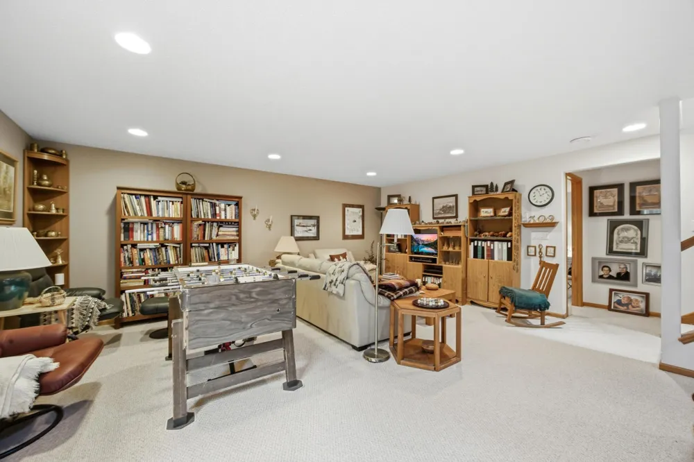 424 44th Avenue S Moorhead, MN 56560