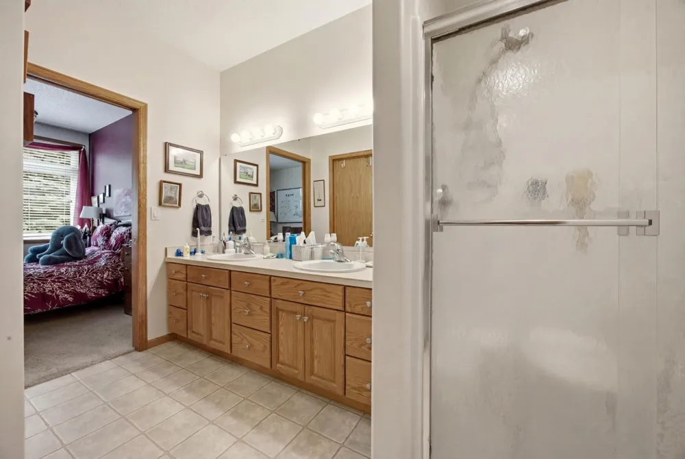 424 44th Avenue S Moorhead, MN 56560