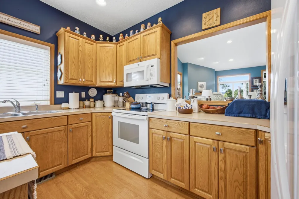 424 44th Avenue S Moorhead, MN 56560