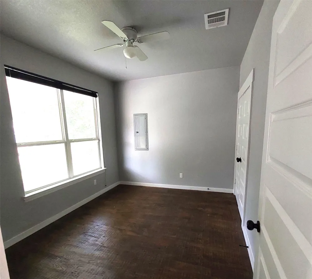 701 E Washington Street Paris, TX 75460
