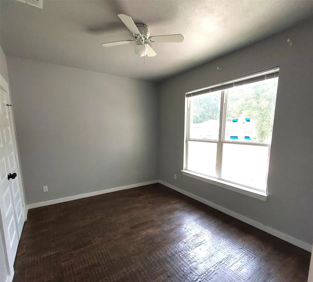 701 E Washington Street Paris, TX 75460