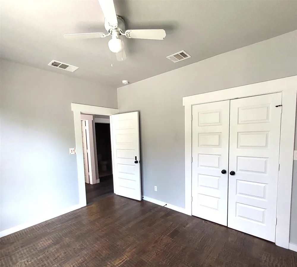 701 E Washington Street Paris, TX 75460