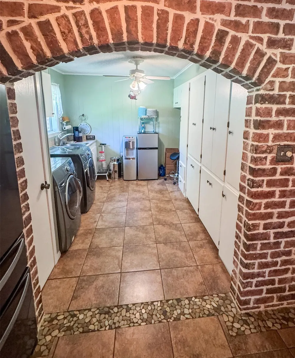 316 County Road 2750 Hughes Springs, TX 75656