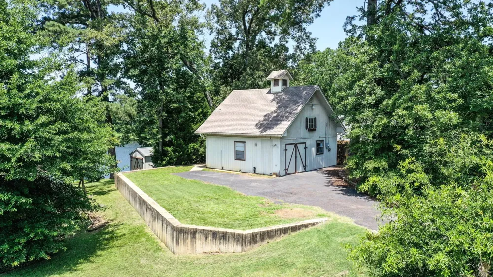 316 County Road 2750 Hughes Springs, TX 75656