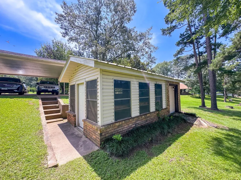 316 County Road 2750 Hughes Springs, TX 75656