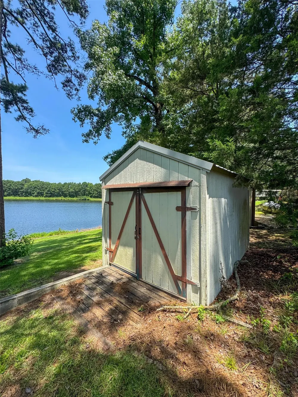 316 County Road 2750 Hughes Springs, TX 75656