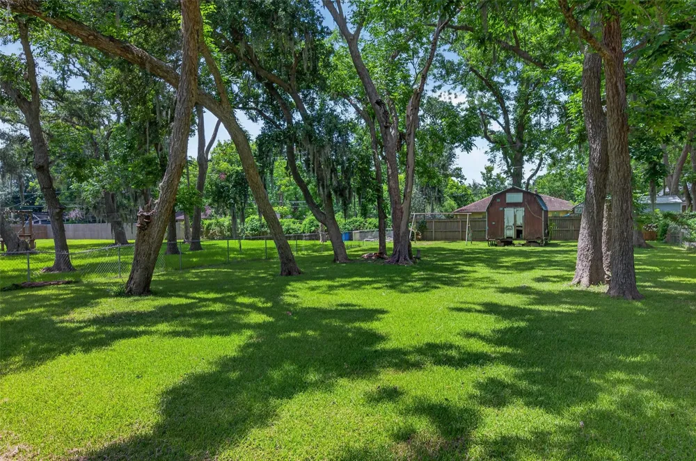 Humble Drive West Columbia, TX 77486