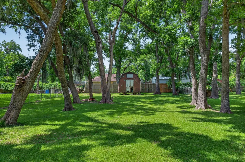 Humble Drive West Columbia, TX 77486