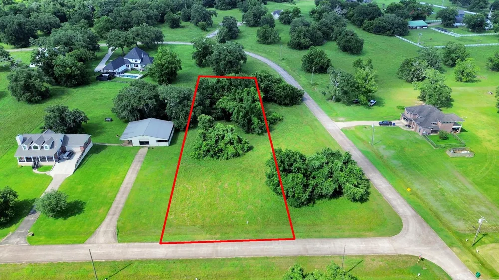 406 Rancho Chico Trail Angleton, TX 77515