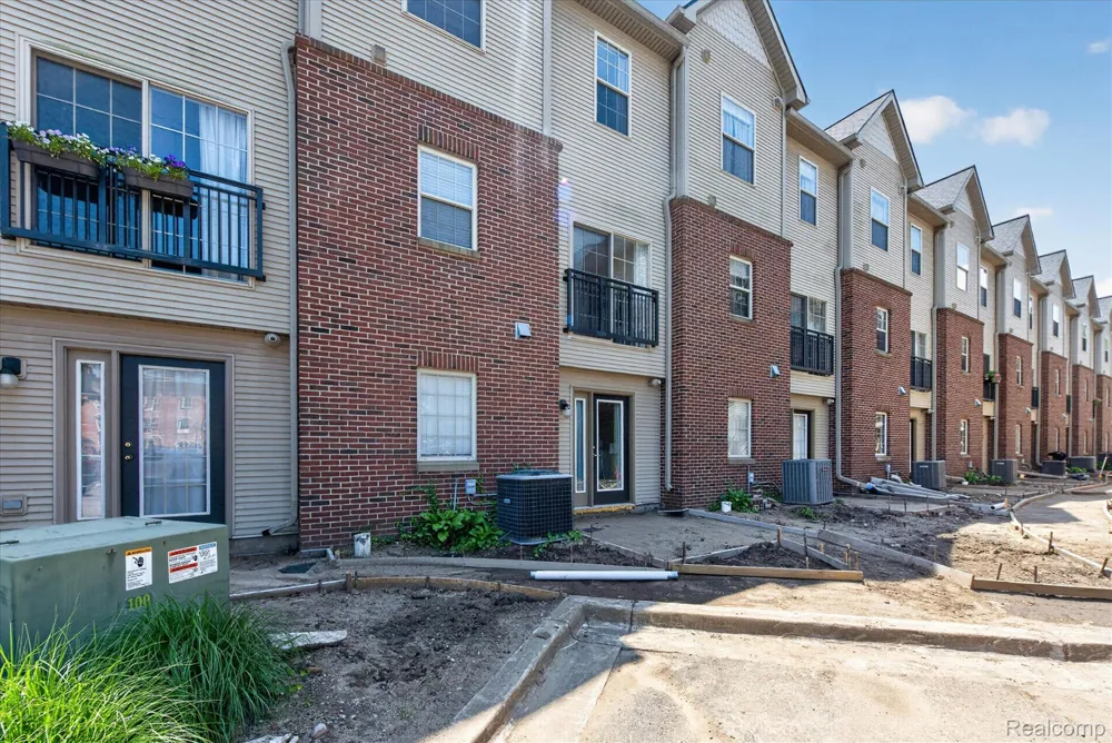 143 S 2nd Street Brighton City, MI 48116