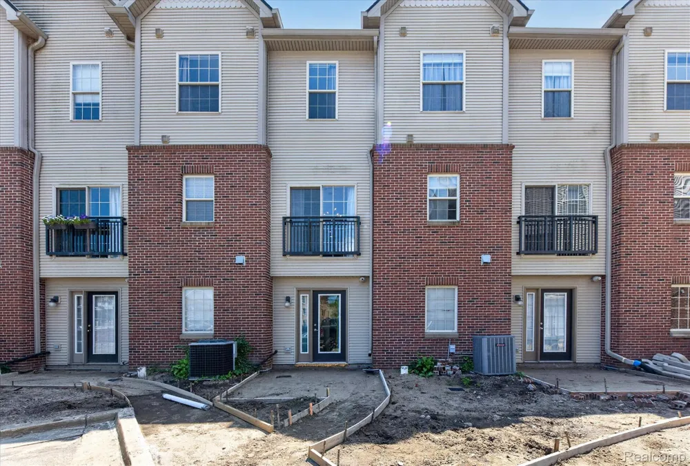 143 S 2nd Street Brighton City, MI 48116