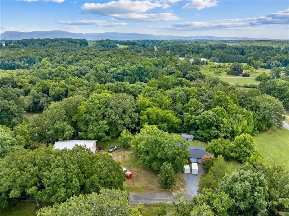 3891 Brown Bridge Road SE Dalton, GA 30721
