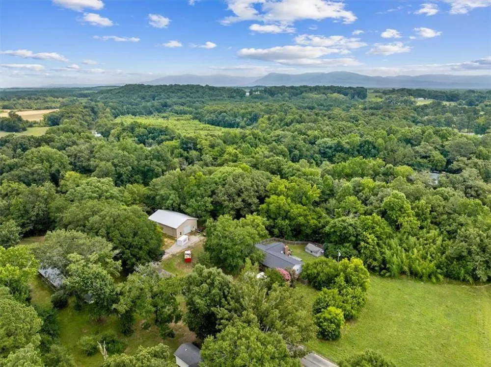 3891 Brown Bridge Road SE Dalton, GA 30721