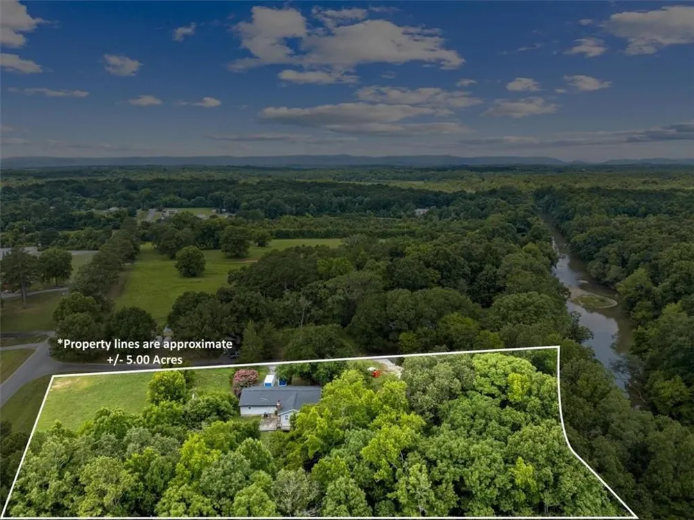 3891 Brown Bridge Road SE Dalton, GA 30721