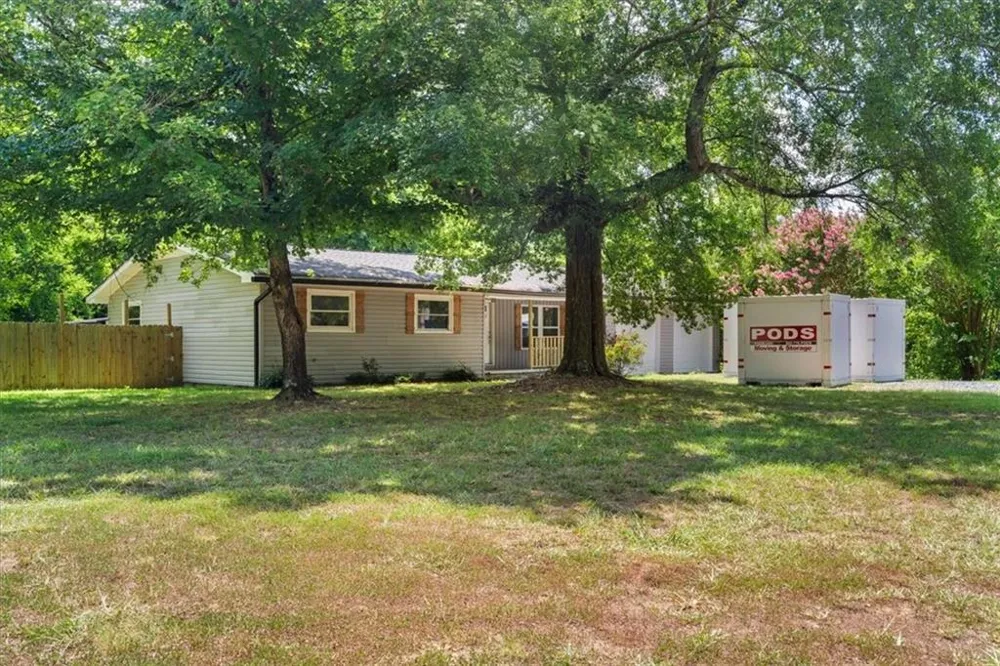 3891 Brown Bridge Road SE Dalton, GA 30721