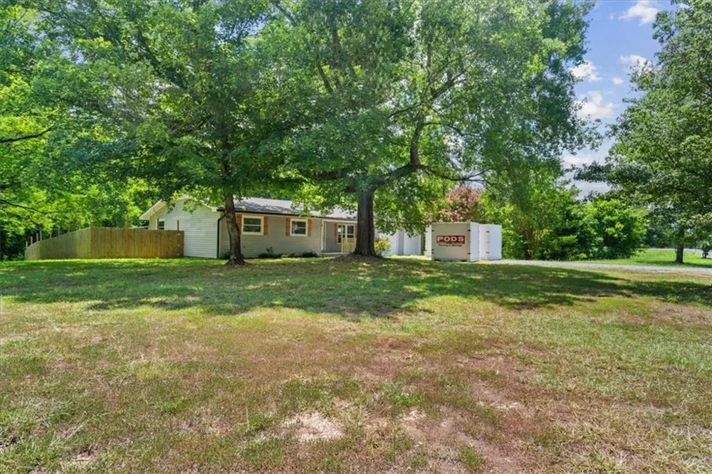 3891 Brown Bridge Road SE Dalton, GA 30721