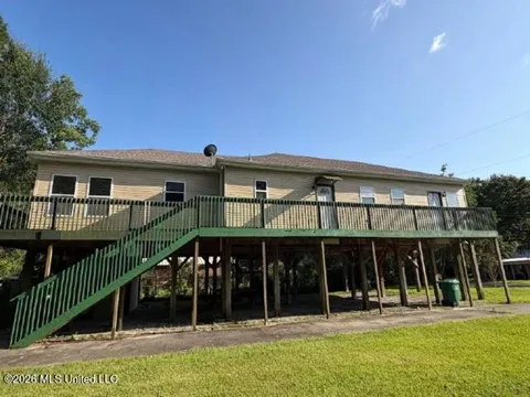 304 Vacation Lane