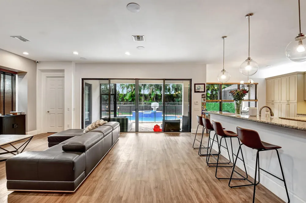 16879 Bridge Crossing Circle Delray Beach, FL 33446