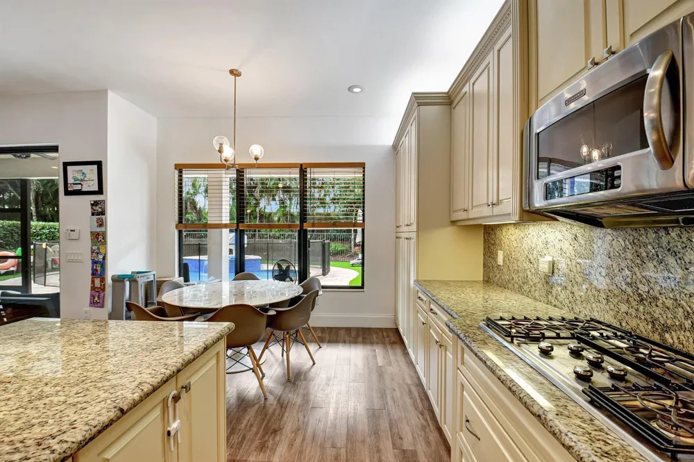16879 Bridge Crossing Circle Delray Beach, FL 33446