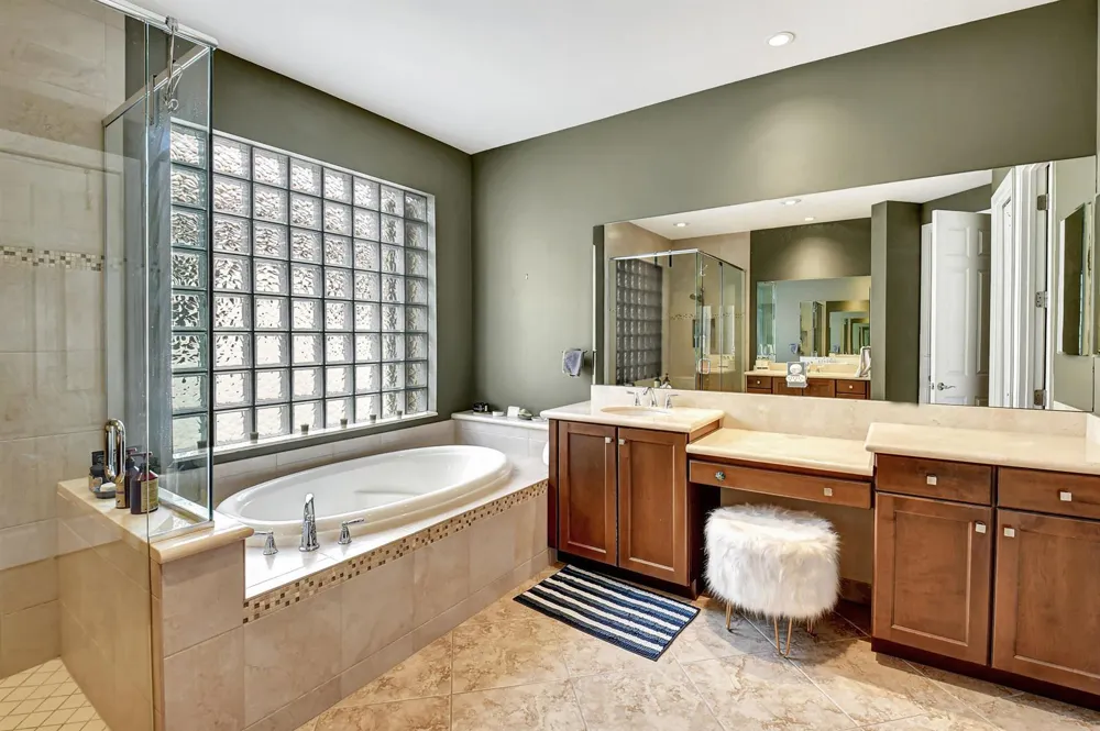 16879 Bridge Crossing Circle Delray Beach, FL 33446