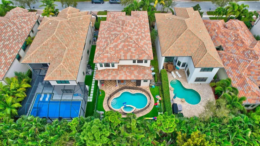 16879 Bridge Crossing Circle Delray Beach, FL 33446