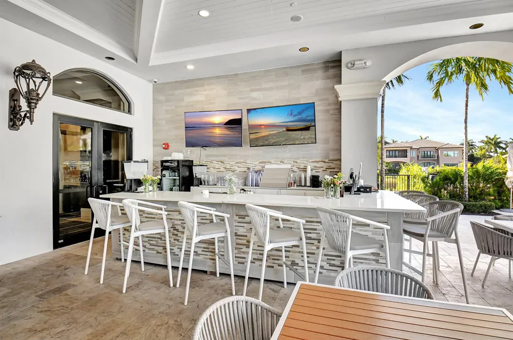 16879 Bridge Crossing Circle Delray Beach, FL 33446