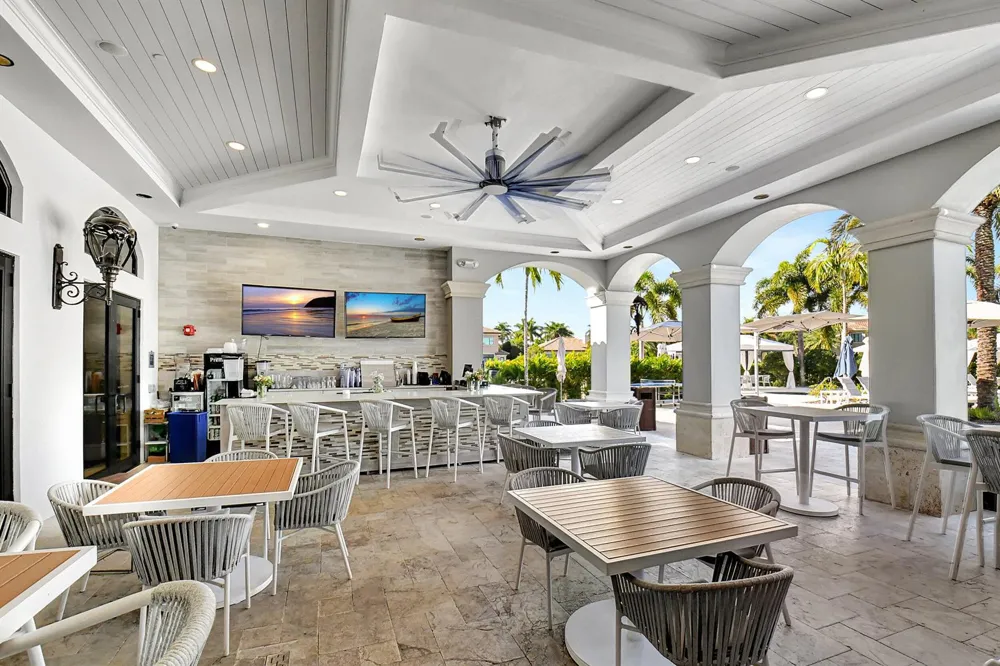 16879 Bridge Crossing Circle Delray Beach, FL 33446