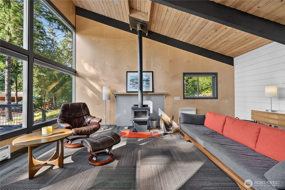 198 Alpine Drive Packwood, WA 98361