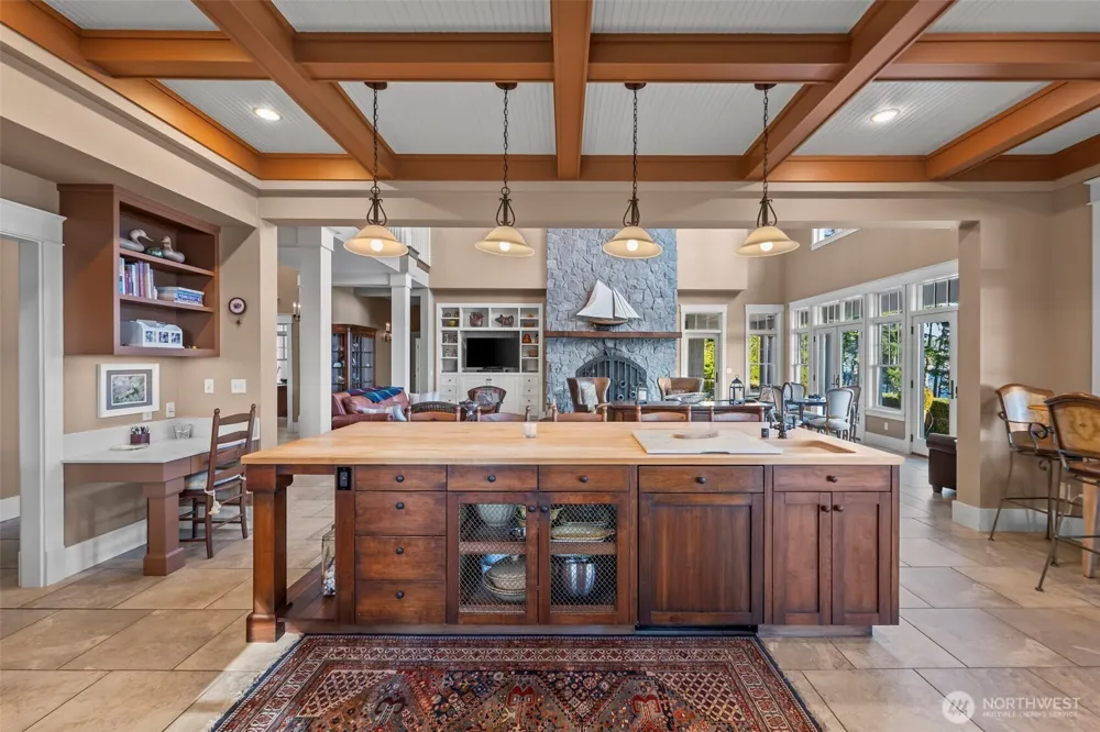 7104 E Grapeview Loop Road Allyn, WA 98524