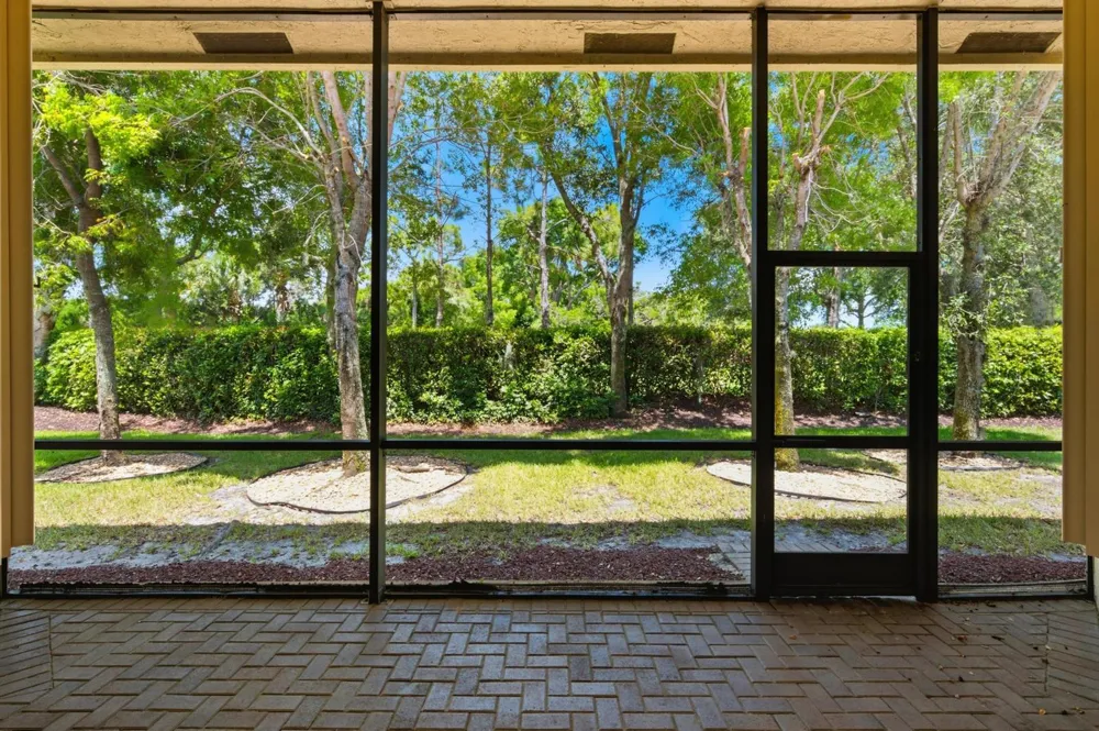 10588 Stone Garden Drive Boynton Beach, FL 33473