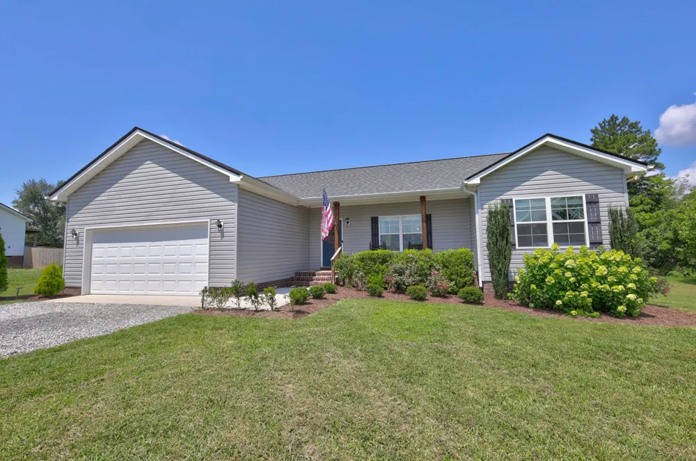 9970 Jim Cummings Hwy Bradyville, TN 37026